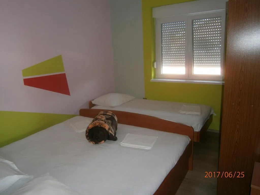 Apartments Drago Petrčane