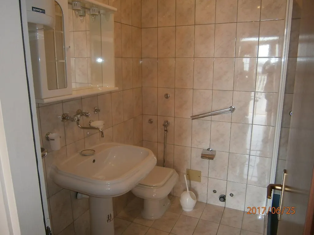 Apartments Drago Petrčane