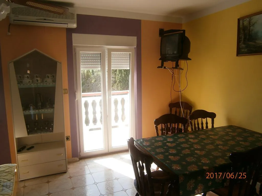 Apartments Drago Petrčane
