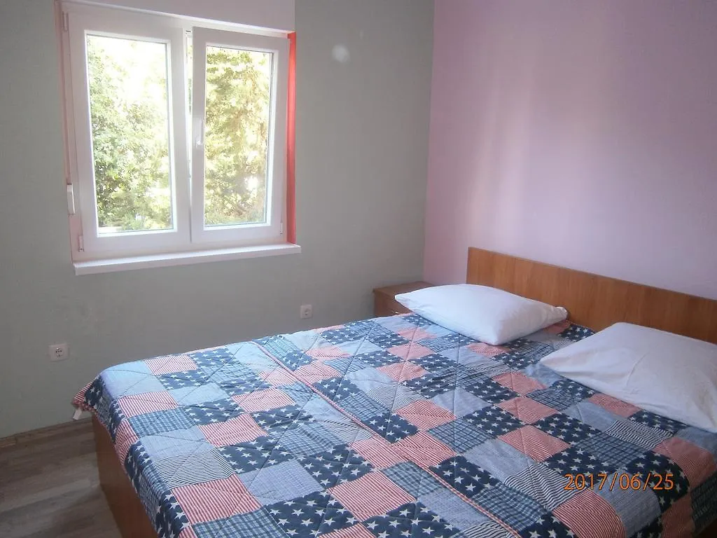 Apartments Drago Petrčane