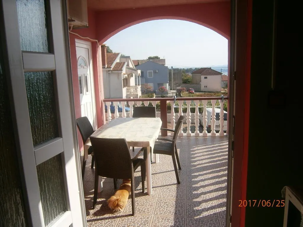 Apartments Drago Petrčane
